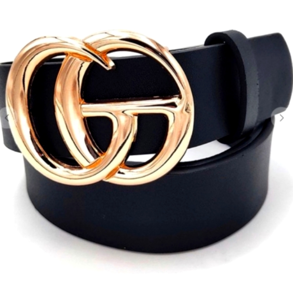 Gold G fashion belt
